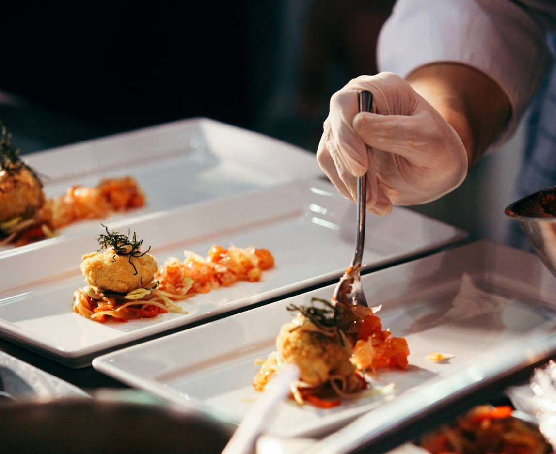 Restaurants & Cafés