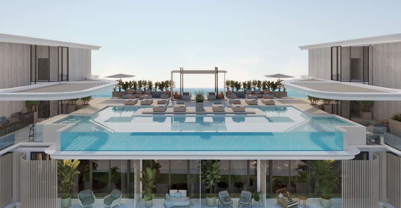 Rooftop Adults-only Infinity Pool